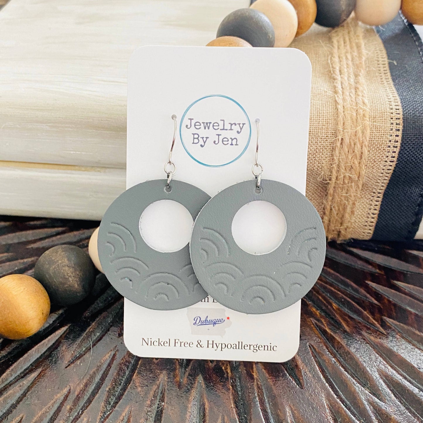 Embossed Medium Rainbow Circle: Grey