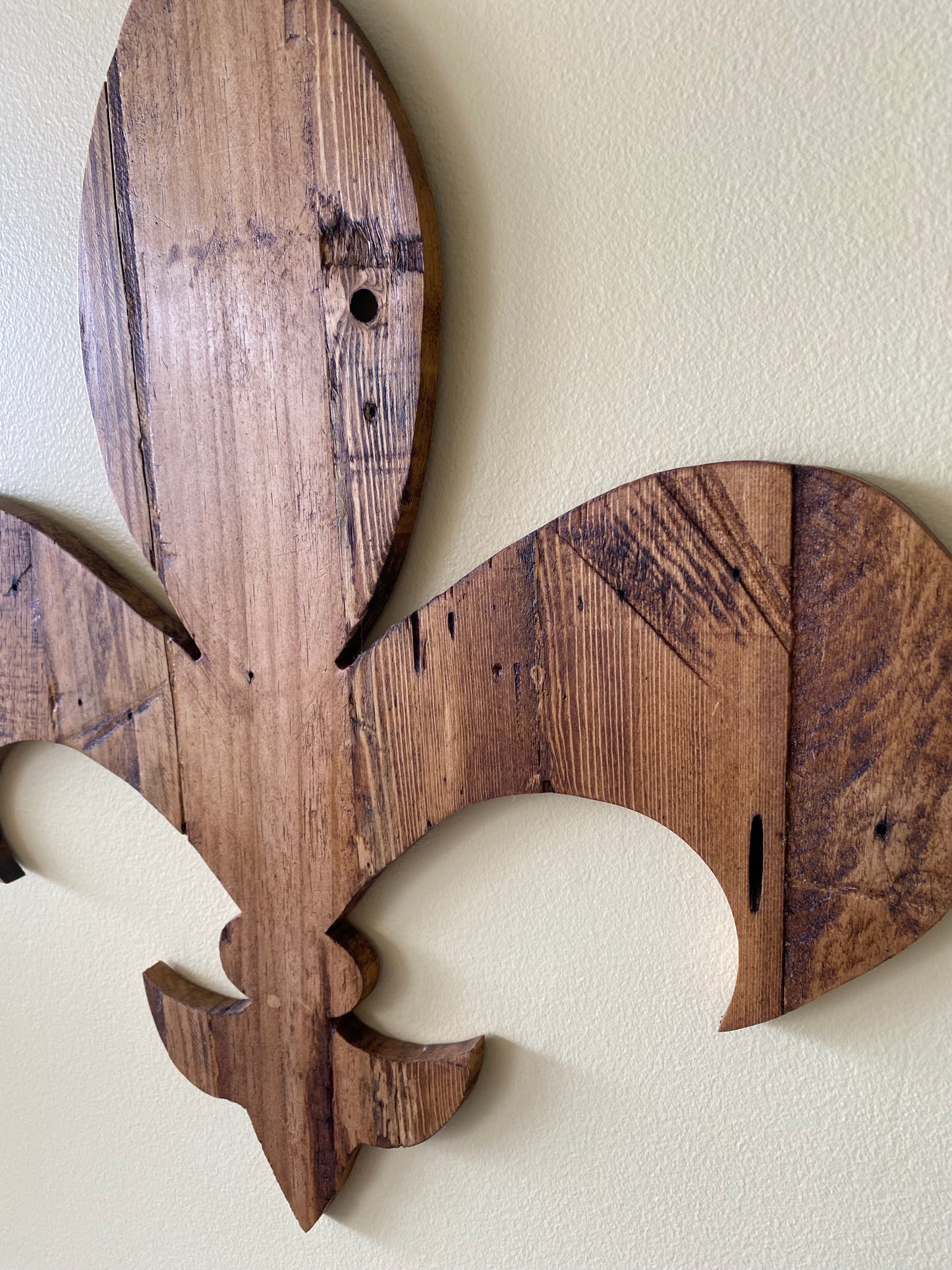 Fleur-De-Lis Wooden Wall Art